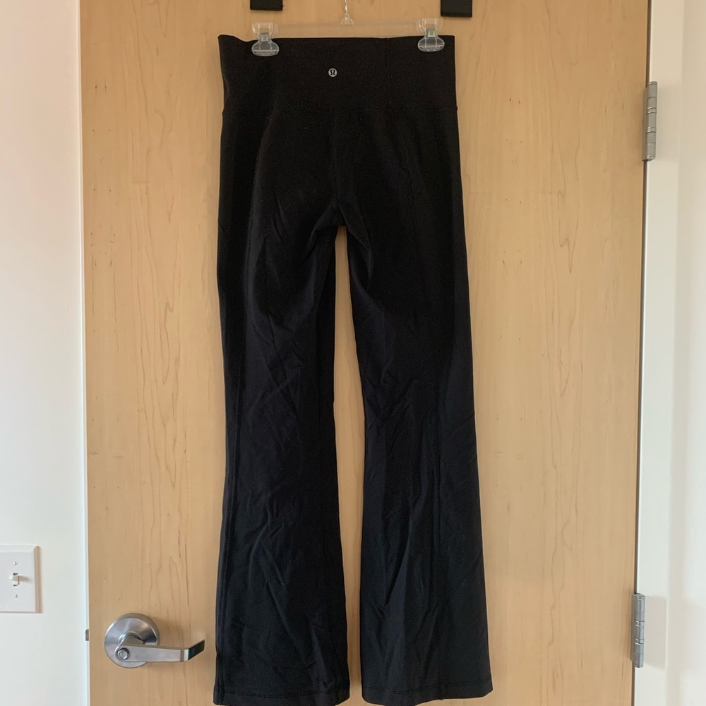 Lululemon Women’s yoga pant